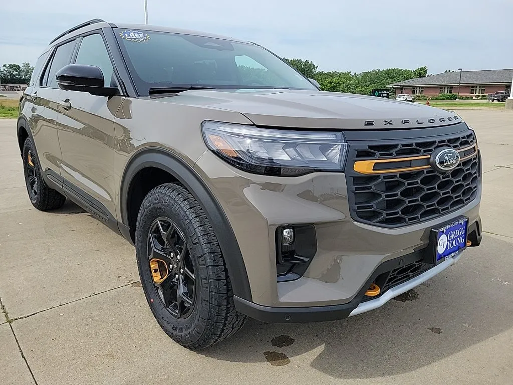 2026 Ford Explorer Tremor - Photo 9