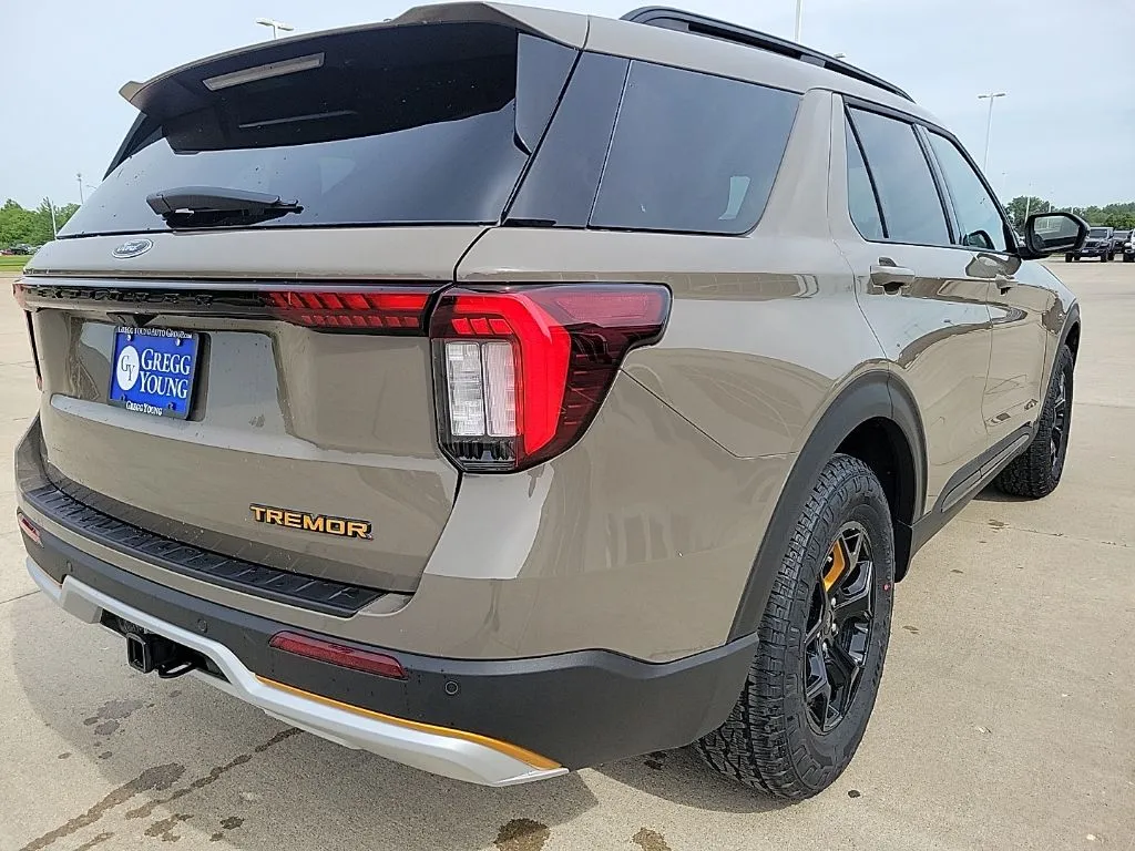 2026 Ford Explorer Tremor - Photo 6