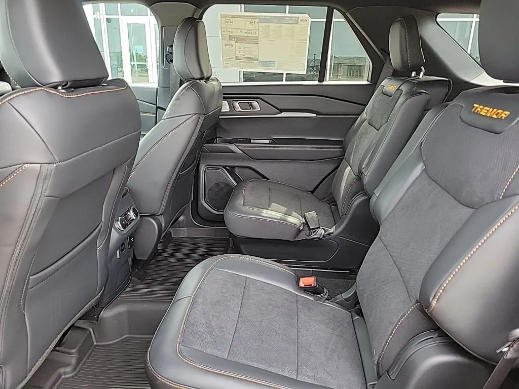 2026 Ford Explorer Tremor - Photo 13