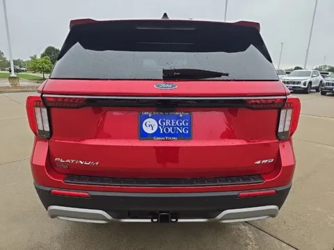 Another view of 2026 Ford Explorer Platinum for sale in Newton, IA at Gregg Young Ford of Newton