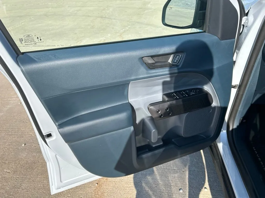 2026 Ford Maverick XLT - Photo 13