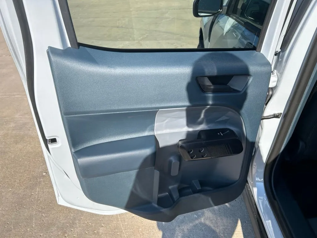 2026 Ford Maverick XLT - Photo 17
