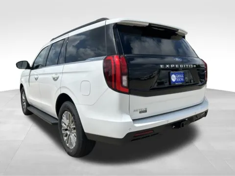 More photos of 2025 Ford Expedition Active at Gregg Young Ford of Newton, IA