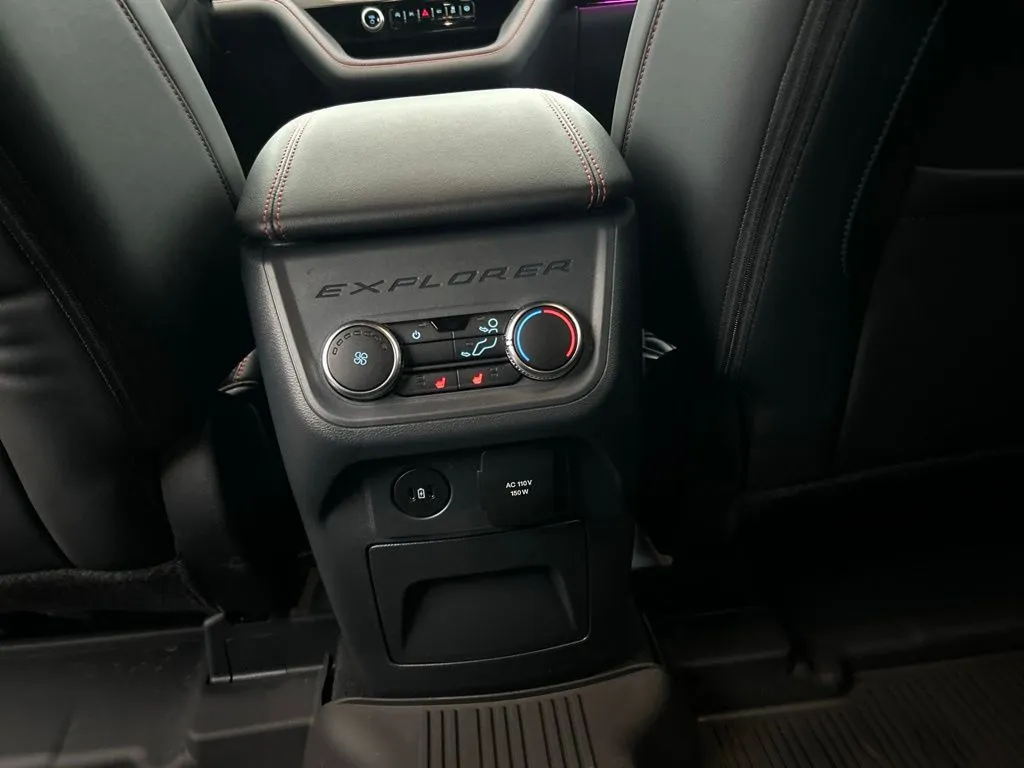 2026 Ford Explorer ST - Photo 17