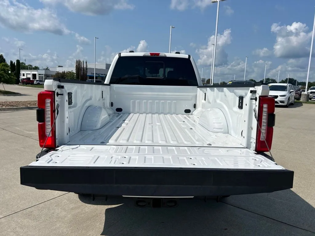 2026 Ford F-350 Super Duty Lariat - Photo 11