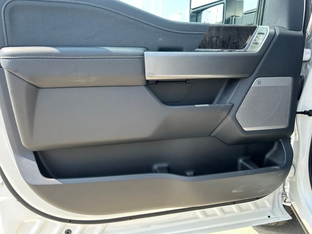 2026 Ford F-350 Super Duty Lariat - Photo 13
