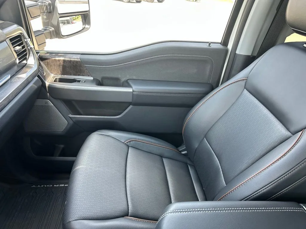 2026 Ford F-350 Super Duty Lariat - Photo 29