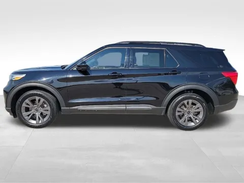 Another view of 2024 Ford Explorer XLT for sale in Newton, IA at Gregg Young Ford of Newton