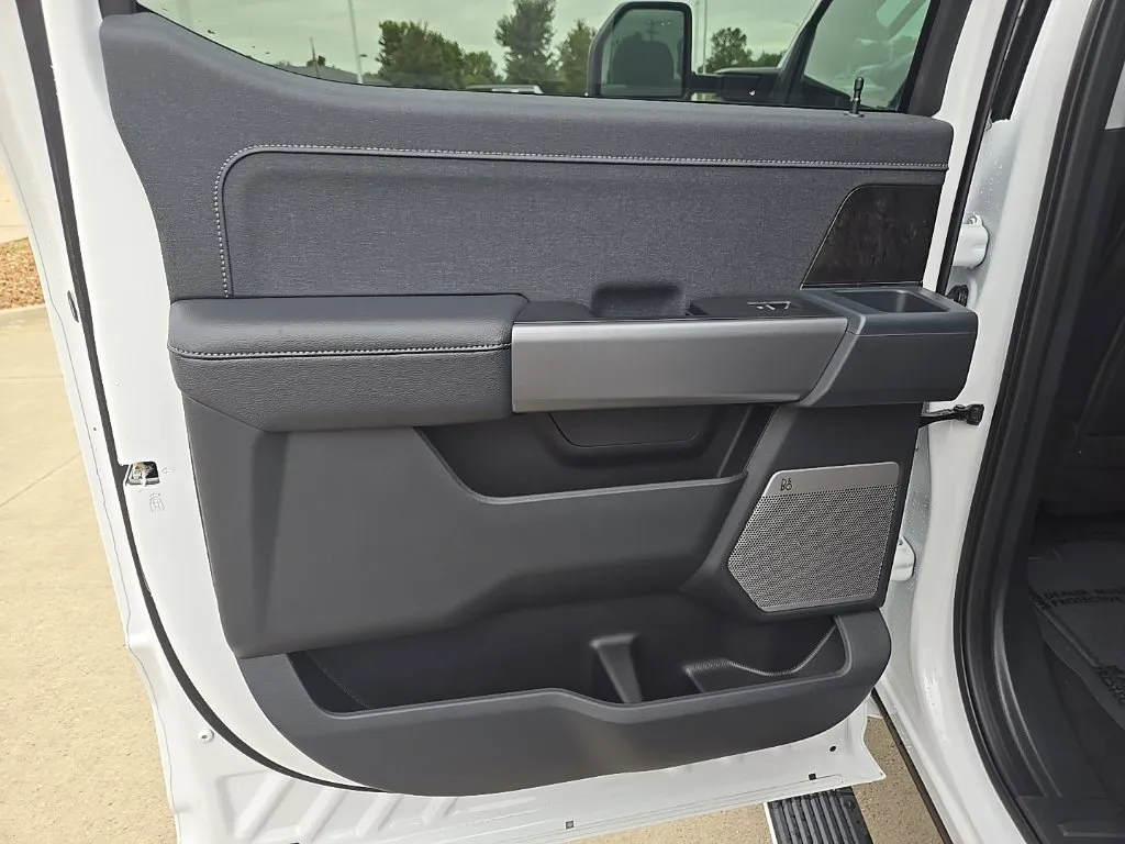 2026 Ford F-250 Super Duty Lariat - Photo 11