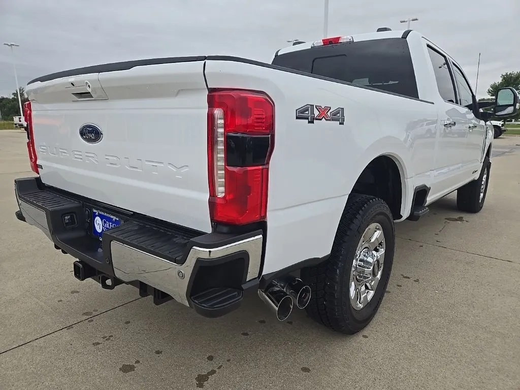 2026 Ford F-250 Super Duty Lariat - Photo 6