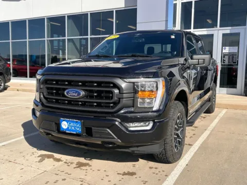 Black 2023 Ford F-150 XLT for sale in Newton, IA