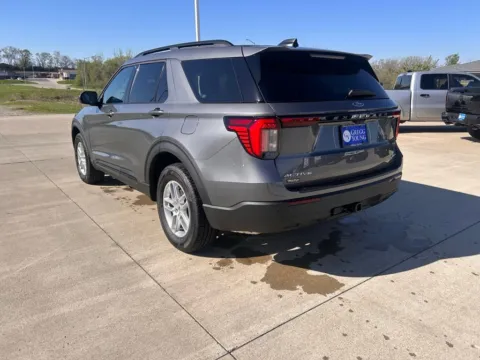 Another view of 2026 Ford Explorer Active for sale in Newton, IA at Gregg Young Ford of Newton