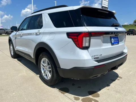 Another view of 2026 Ford Explorer Active for sale in Newton, IA at Gregg Young Ford of Newton