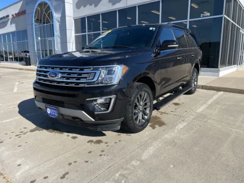 Black 2021 Ford Expedition Limited for sale in Newton, IA
