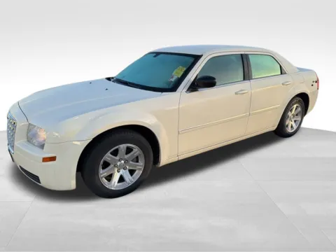 More photos of 2007 Chrysler 300 at Gregg Young Ford of Newton, IA