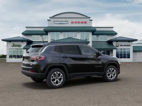 More photos of 2026 Jeep Compass Latitude at Gregg Young Abrams Chrysler Dodge Jeep Ram, WI