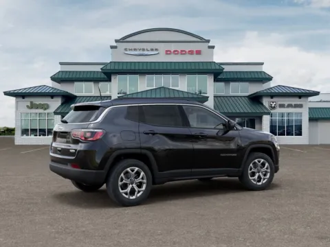 More photos of 2026 Jeep Compass Latitude at Gregg Young Abrams Chrysler Dodge Jeep Ram, WI