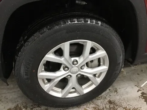 More photos of 2023 Jeep Grand Cherokee Limited at Gregg Young Abrams Chrysler Dodge Jeep Ram, WI