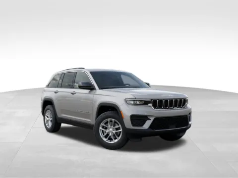 More photos of 2025 Jeep Grand Cherokee Laredo X at Gregg Young Abrams Chrysler Dodge Jeep Ram, WI