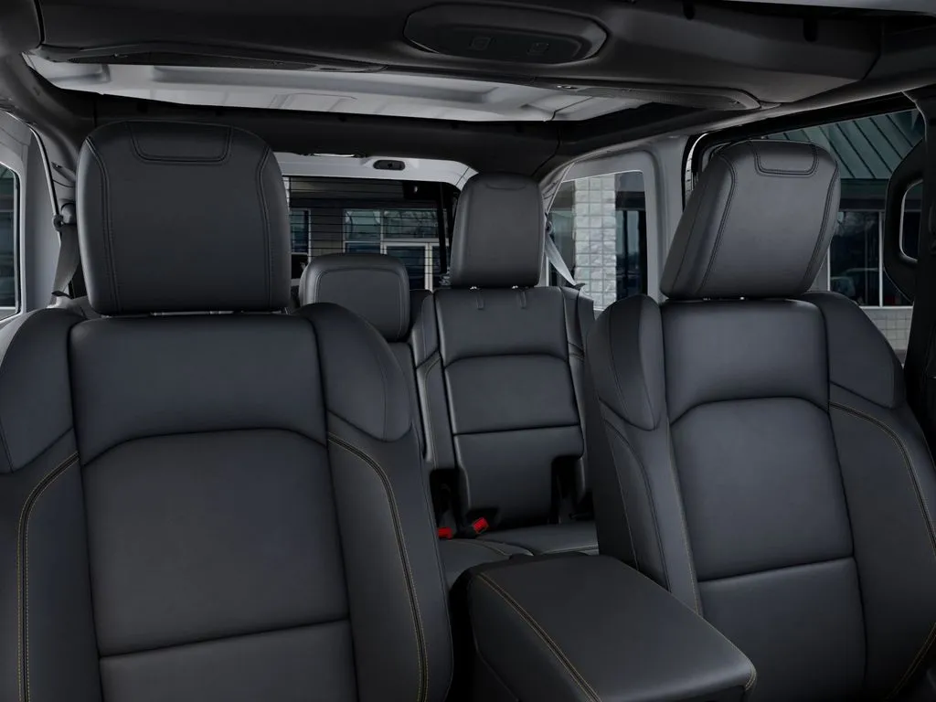 2026 Jeep Wrangler 4-Door Sahara - Photo 26