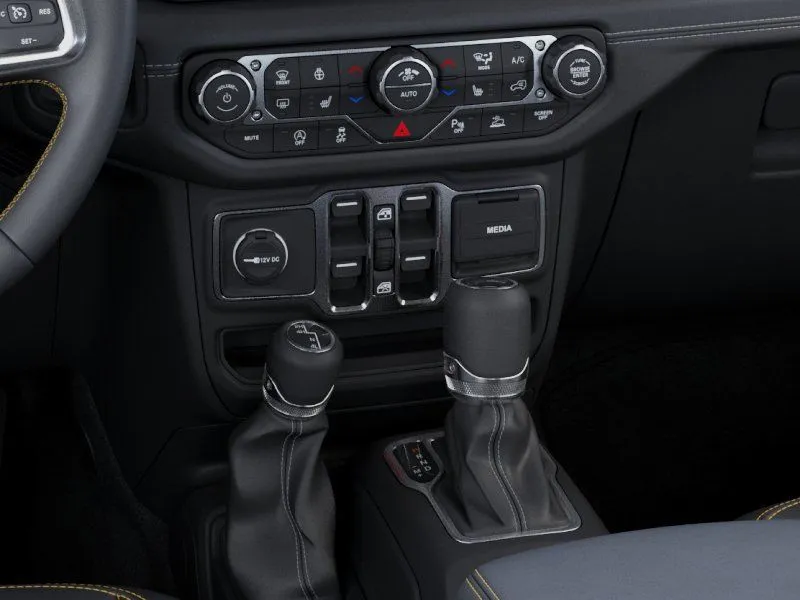 2026 Jeep Wrangler 4-Door Sahara - Photo 24