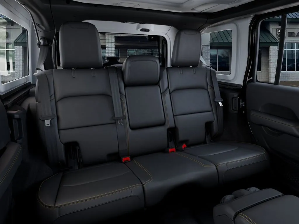 2026 Jeep Wrangler 4-Door Sahara - Photo 15