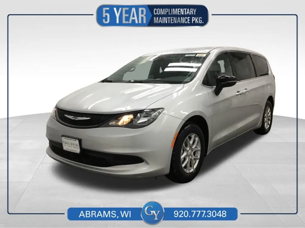 2026 Chrysler Voyager LX's photo