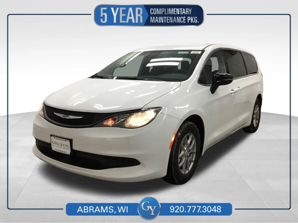 2026 Chrysler Voyager LX's photo