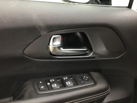 More photos of 2026 Chrysler Voyager LX at Gregg Young Abrams Chrysler Dodge Jeep Ram, WI