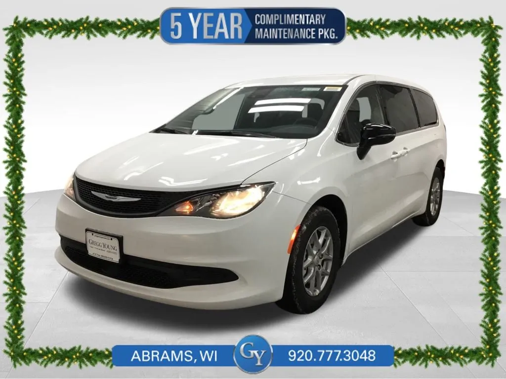 2026 Chrysler Voyager LX's photo