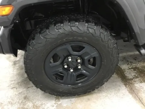 More photos of 2019 Jeep Wrangler Sport at Gregg Young Abrams Chrysler Dodge Jeep Ram, WI