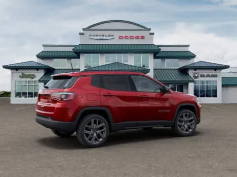 More photos of 2026 Jeep Compass Latitude at Gregg Young Abrams Chrysler Dodge Jeep Ram, WI