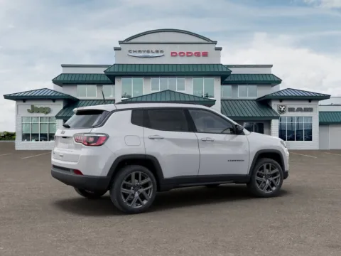 More photos of 2026 Jeep Compass Latitude at Gregg Young Abrams Chrysler Dodge Jeep Ram, WI