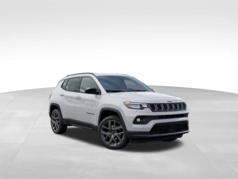 More photos of 2026 Jeep Compass Latitude at Gregg Young Abrams Chrysler Dodge Jeep Ram, WI