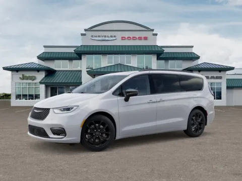 Photos of 2026 Chrysler Pacifica Limited for sale in Abrams, WI at Gregg Young Abrams Chrysler Dodge Jeep Ram