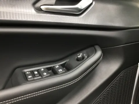 More photos of 2025 Jeep Grand Cherokee L Altitude X at Gregg Young Abrams Chrysler Dodge Jeep Ram, WI
