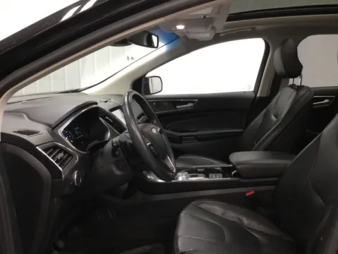 More photos of 2019 Ford Edge Titanium at Gregg Young Abrams Chrysler Dodge Jeep Ram, WI