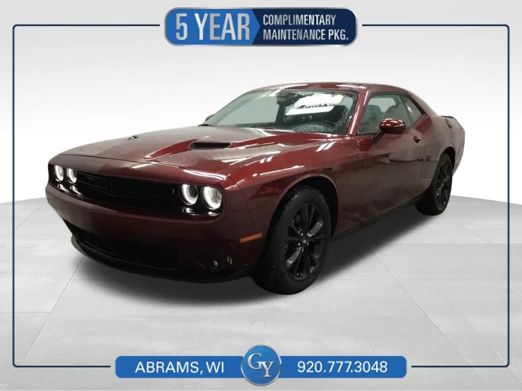 2022 Dodge Challenger SXT's photo