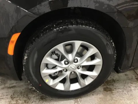 Another view of 2026 Chrysler Pacifica Limited for sale in Abrams, WI at Gregg Young Abrams Chrysler Dodge Jeep Ram