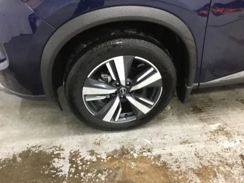 More photos of 2024 Nissan Rogue SL at Gregg Young Abrams Chrysler Dodge Jeep Ram, WI