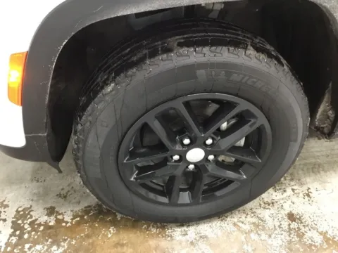 More photos of 2024 Jeep Grand Cherokee Laredo X at Gregg Young Abrams Chrysler Dodge Jeep Ram, WI