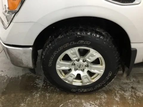 More photos of 2017 Nissan Titan SV at Gregg Young Abrams Chrysler Dodge Jeep Ram, WI