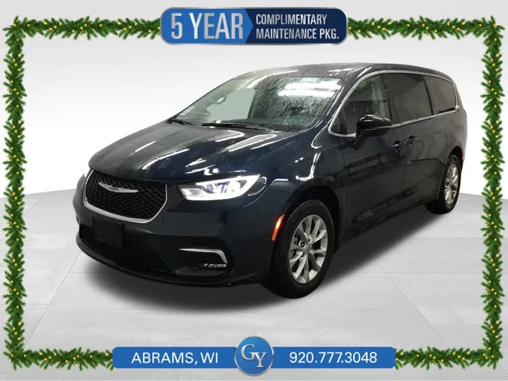 2024 Chrysler Pacifica Touring L's photo