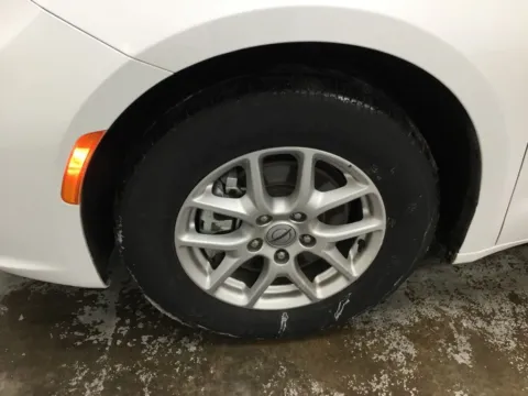 More photos of 2023 Chrysler Pacifica Touring at Gregg Young Abrams Chrysler Dodge Jeep Ram, WI