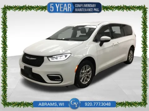 White 2023 Chrysler Pacifica Touring for sale in Abrams, WI