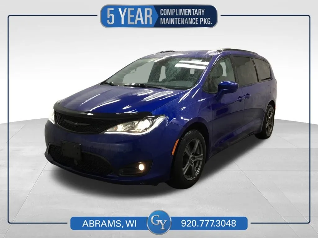 2020 Chrysler Pacifica Touring L Plus's photo