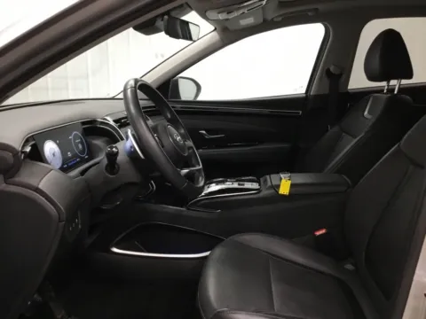 More photos of 2024 Hyundai Tucson Limited at Gregg Young Abrams Chrysler Dodge Jeep Ram, WI
