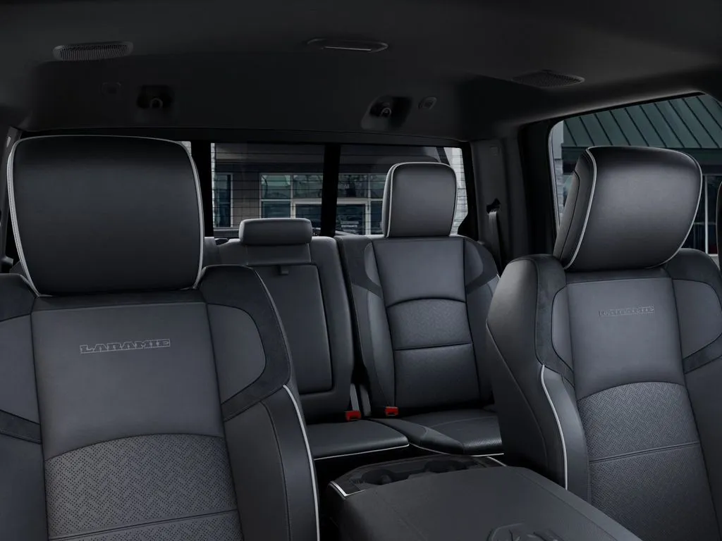2026 RAM 2500 Laramie - Photo 32