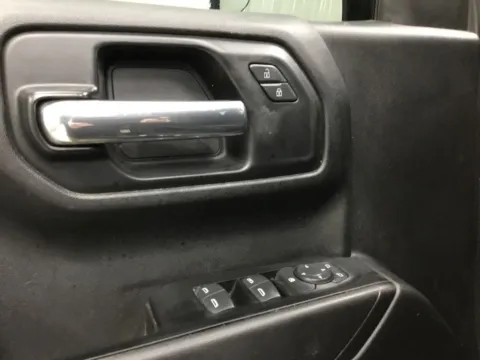 More photos of 2019 GMC Sierra 1500 at Gregg Young Abrams Chrysler Dodge Jeep Ram, WI