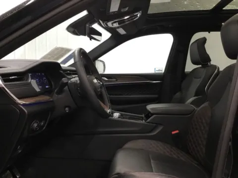 More photos of 2023 Jeep Grand Cherokee Summit at Gregg Young Abrams Chrysler Dodge Jeep Ram, WI